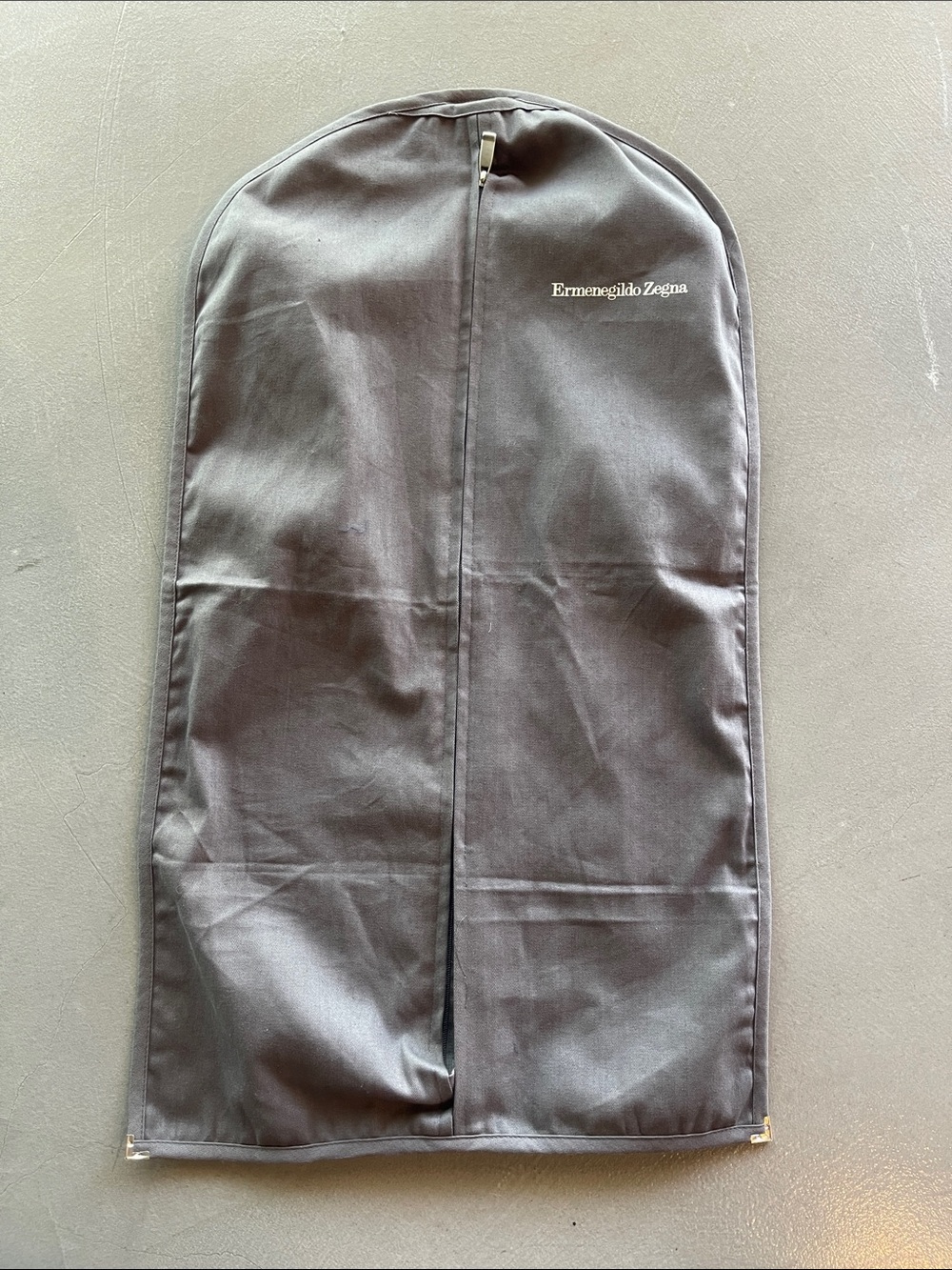 Ermenegildo Zegna Men's Dark Gray Suit Jacket Garment Bag